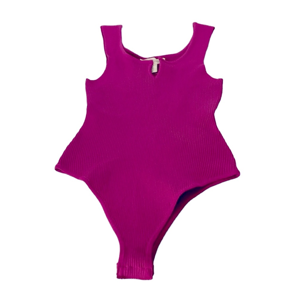 Happily Grey NWT Bodysuit, ribbed, fuchsia color, sizeM